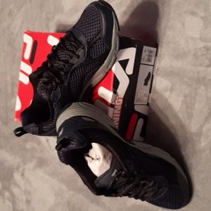 Fila Windshift 15 Men's Running Shoes Size 8 NWT